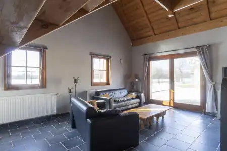 Eladó tanya, Lajosmizse 9 szoba 369 m² 150 M Ft